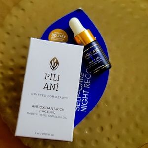 NWT Pili Ani Antioxidant-Rich Self-Care Night Recovery Face Oil 3 mL SAMPLE